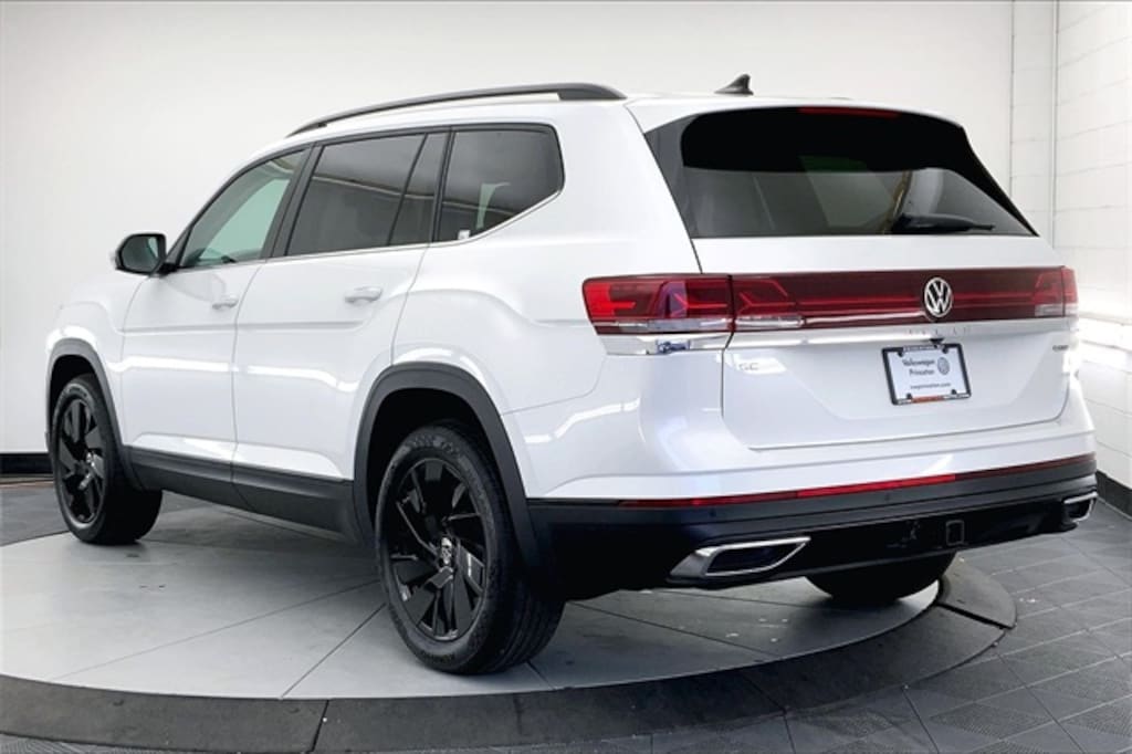 New 2026 Volkswagen Atlas 2.0T SE w/Technology SUV