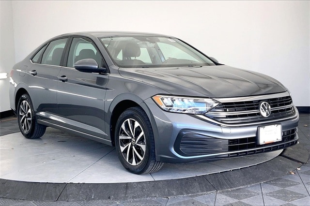 2023 Volkswagen Jetta S's photo