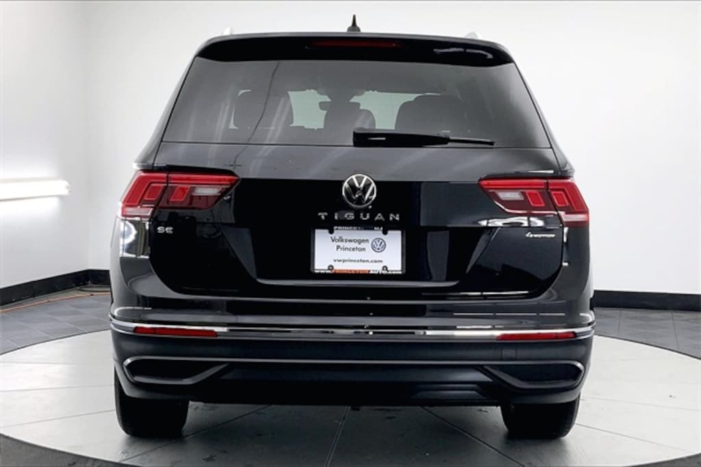 Used 2023 Volkswagen Tiguan 2.0T SE SUV