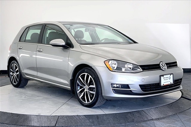 2017 Volkswagen Golf SE