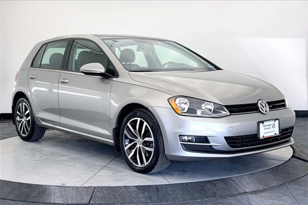 Used 2017 Volkswagen Golf TSI Hatchback