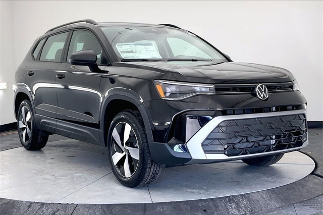 2026 Volkswagen Taos S's photo