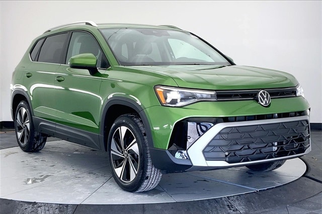 2026 Volkswagen Taos SE's photo