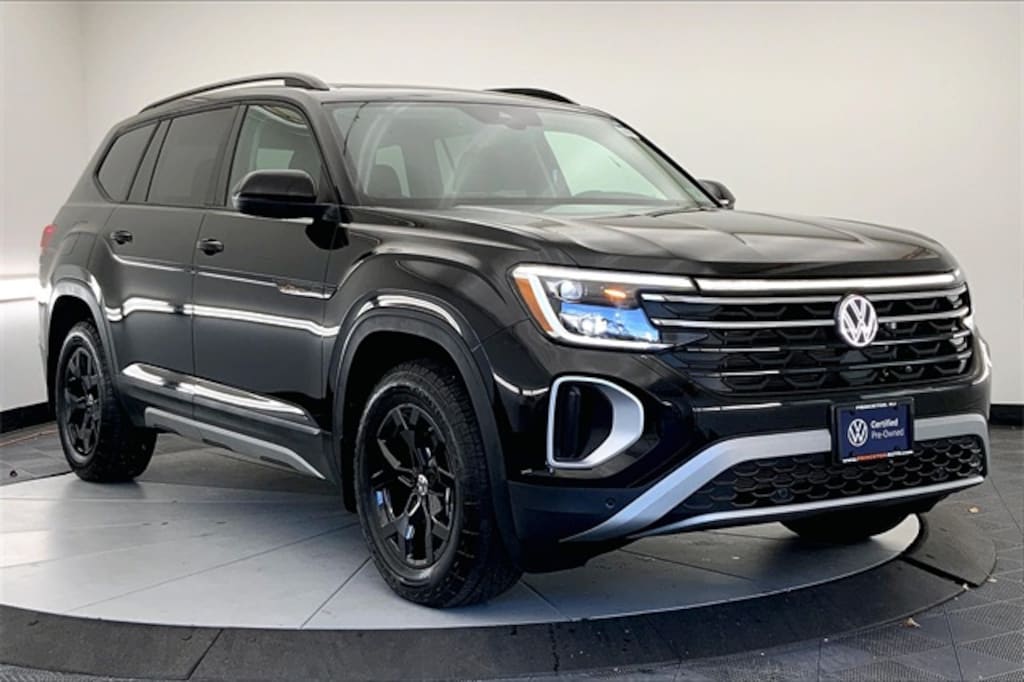 Certified 2025 Volkswagen Atlas 2.0T Peak Edition SUV
