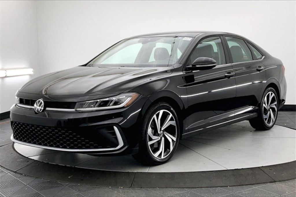 Certified 2025 Volkswagen Jetta 1.5T SEL Sedan