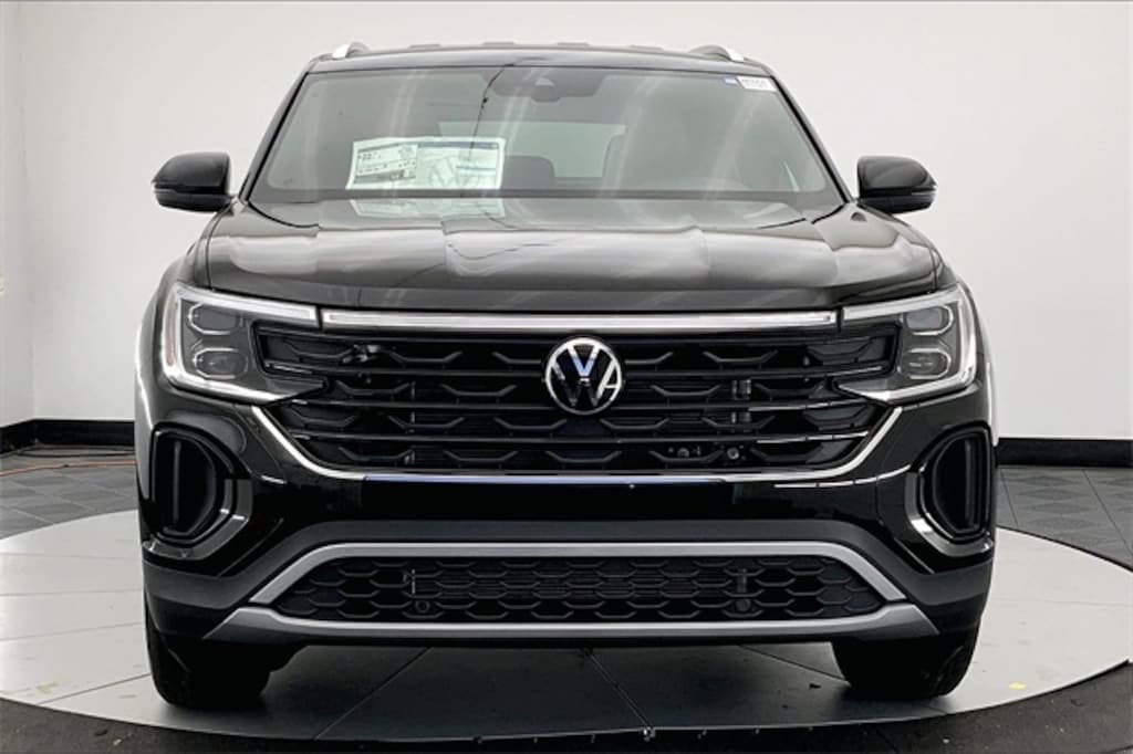 New 2026 Volkswagen Atlas Cross Sport 2.0T SE SUV