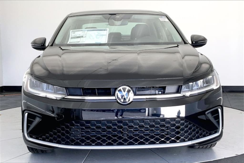 New 2026 Volkswagen Jetta 1.5T SE Sedan