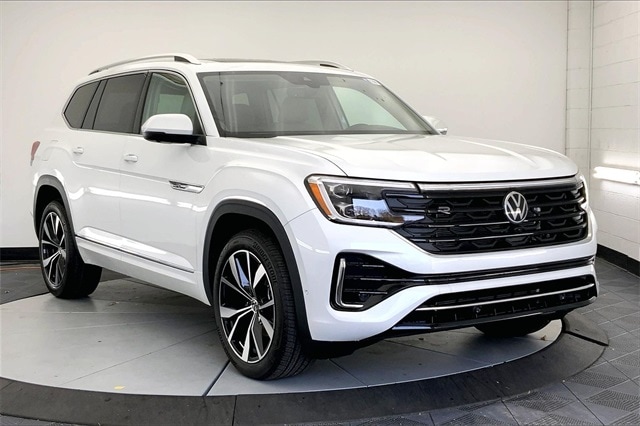2026 Volkswagen Atlas SEL Premium R-Line's photo