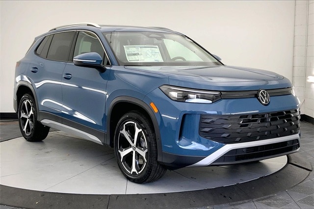 2026 Volkswagen Tiguan SE's photo