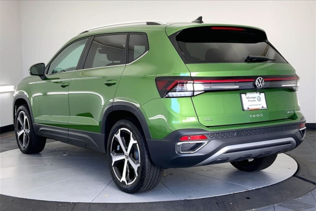 New 2025 Volkswagen Taos 1.5T SEL SUV