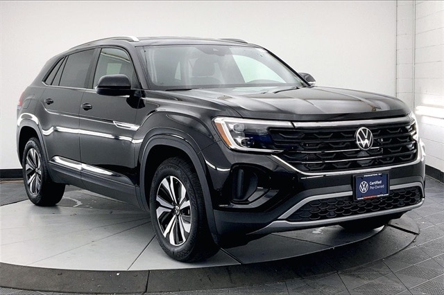 2025 Volkswagen Atlas Cross Sport SE's photo