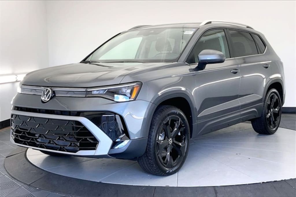 New 2026 Volkswagen Taos 1.5T SEL SUV
