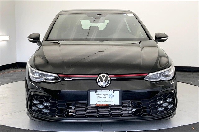 2024 Volkswagen Golf GTI S photo 2