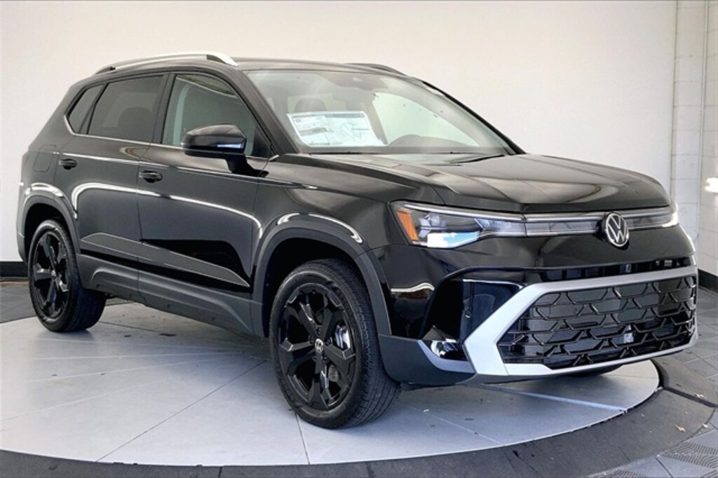 New 2026 Volkswagen Taos 1.5T SEL SUV