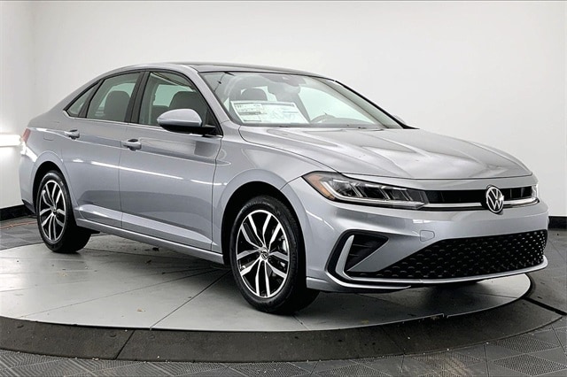 2026 Volkswagen Jetta SE's photo