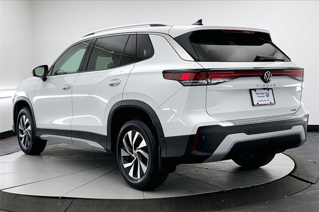 2026 Volkswagen Tiguan S photo 4