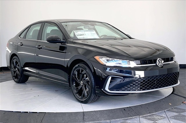 2026 Volkswagen Jetta SE's photo