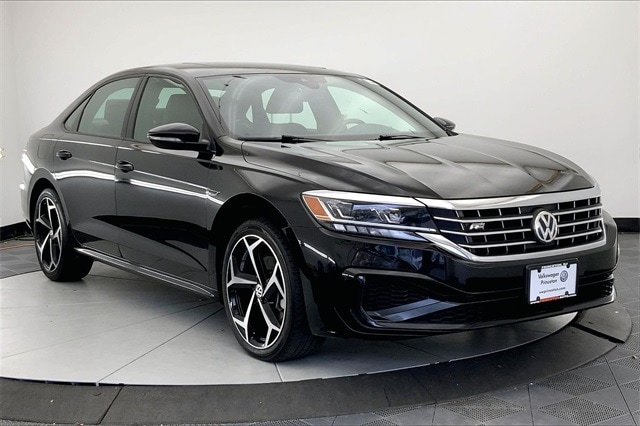 2022 Volkswagen Passat R-Line