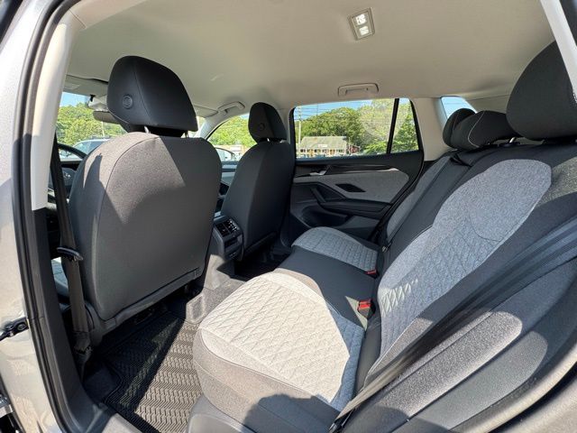 2025 Volkswagen Tiguan S - Photo 10