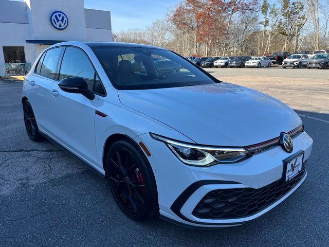 2024 Volkswagen Golf GTI 380 Autobahn photo 3