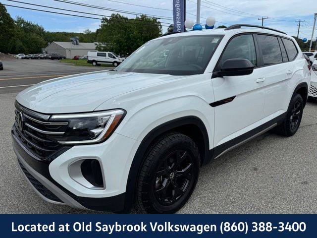 2025 Volkswagen Atlas 2.0T Atlas Peak Edition 4MOTION's photo