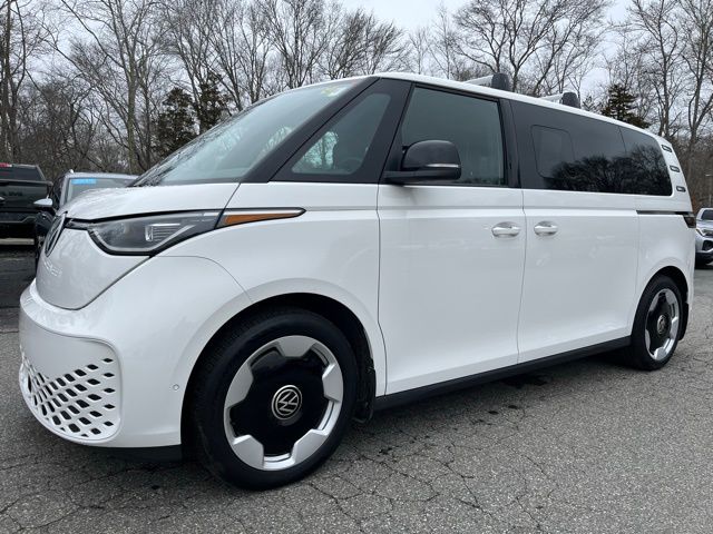 Used 2025 Volkswagen ID. Buzz PRO S with VIN WVGAWVEB5SH013563 for sale in Old Saybrook, CT
