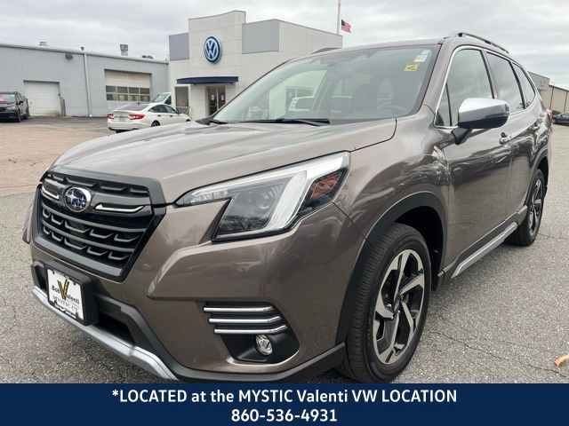 2022 Subaru Forester Touring's photo