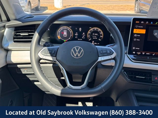 2025 Volkswagen Tiguan SE - Photo 18