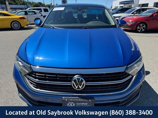 3VW7M7BU7RM012200