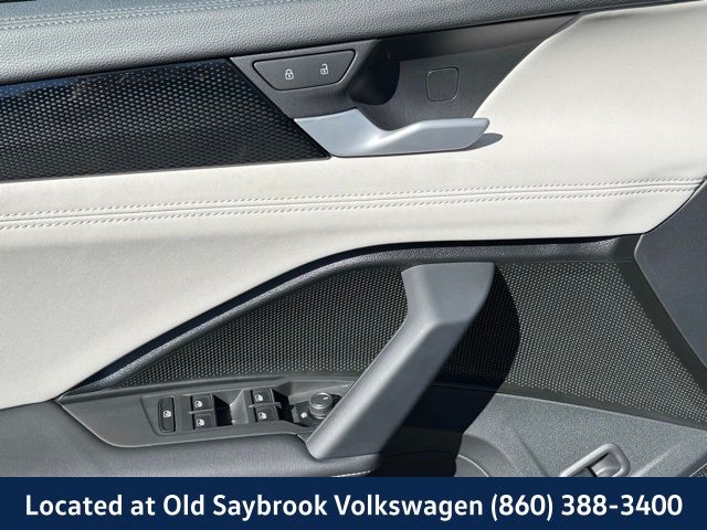 2025 Volkswagen Tiguan SE - Photo 34