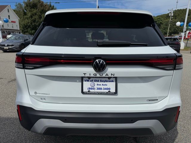 2025 Volkswagen Tiguan SE - Photo 6