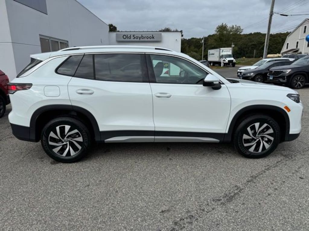 New 2025 Volkswagen Tiguan 2.0T S SUV