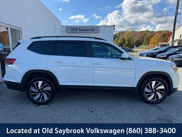 2024 Volkswagen Atlas SE Technology photo 2