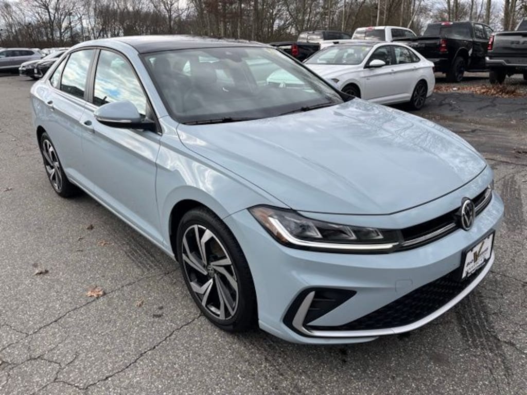 Certified 2025 Volkswagen Jetta 1.5T SEL Sedan