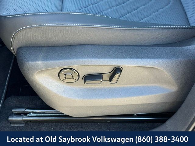 2025 Volkswagen Tiguan SE - Photo 33