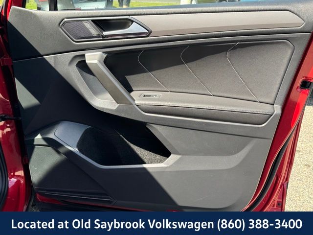 2022 Volkswagen Tiguan SE - Photo 25