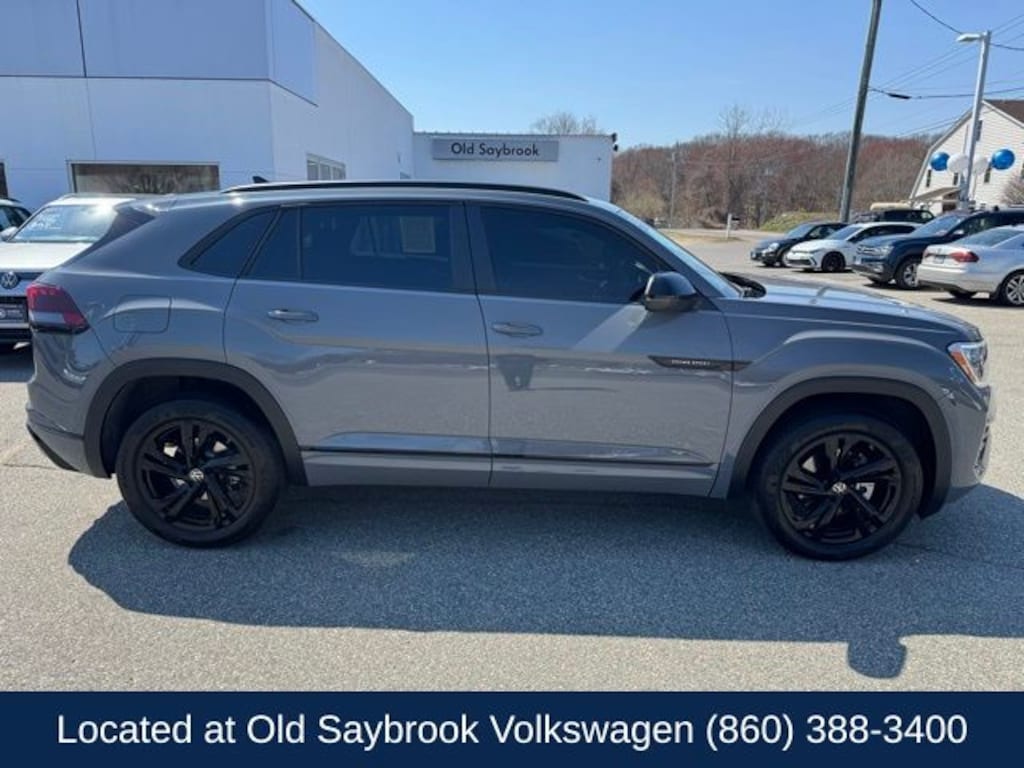 Used 2025 Volkswagen Atlas Cross Sport 2.0T SEL R-Line Black SUV