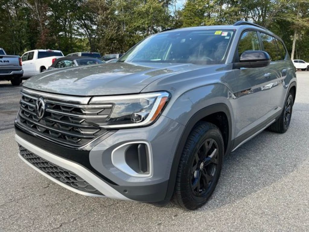 Certified 2024 Volkswagen Atlas 2.0T Peak Edition SE w/Technology SUV