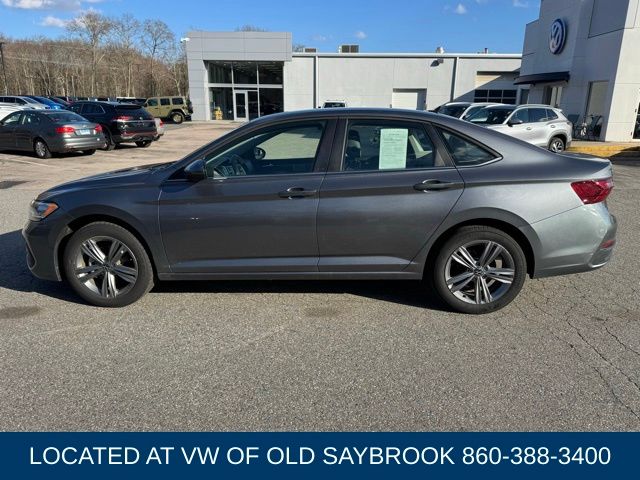 2024 Volkswagen Jetta SE - Photo 8