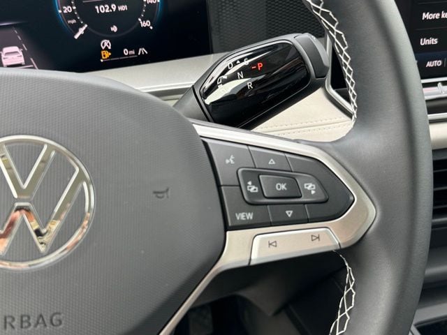 2025 Volkswagen Tiguan SE - Photo 38
