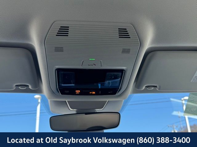2025 Volkswagen Tiguan SE - Photo 17