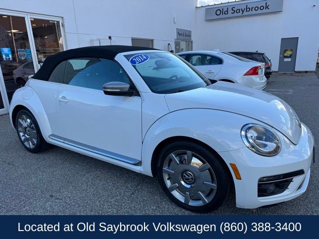 2014 Volkswagen Beetle TDI Convertible photo 3