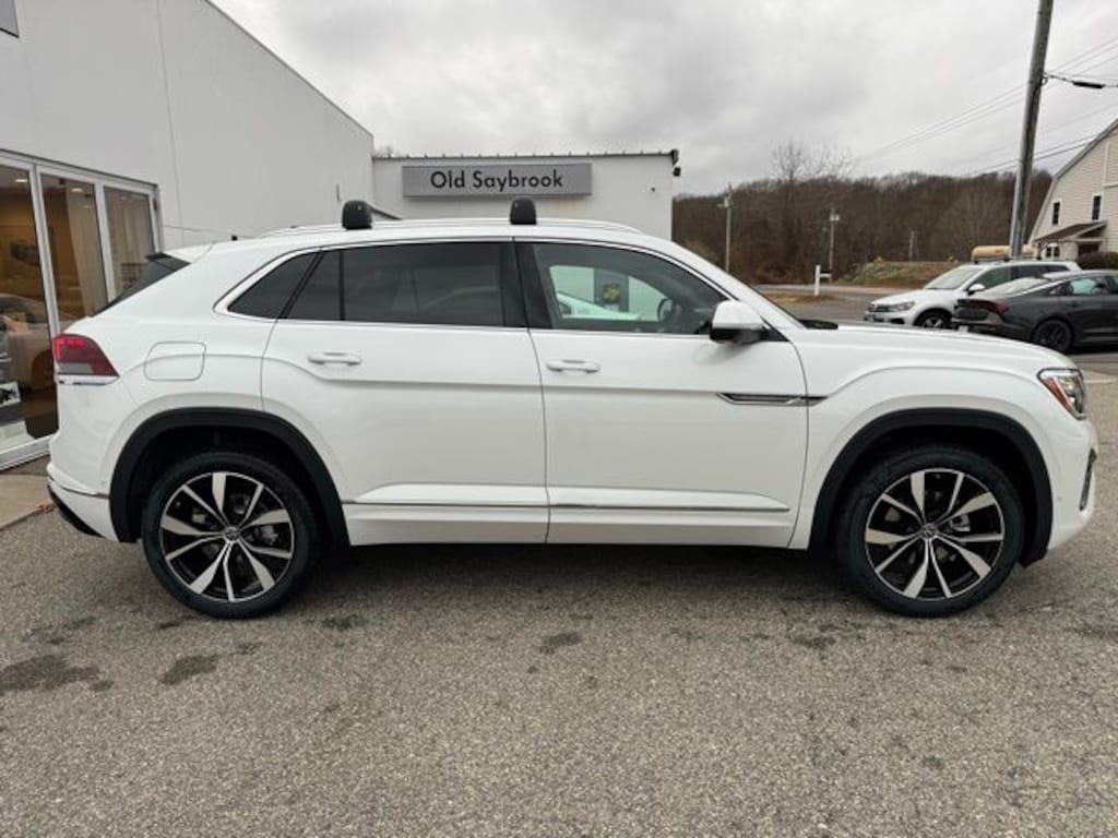 New 2026 Volkswagen Atlas Cross Sport 2.0T SEL Premium R-Line SUV