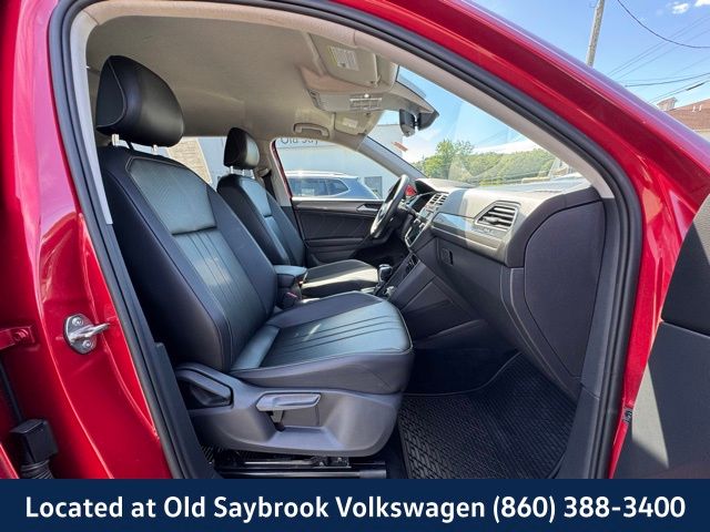 2022 Volkswagen Tiguan SE - Photo 23