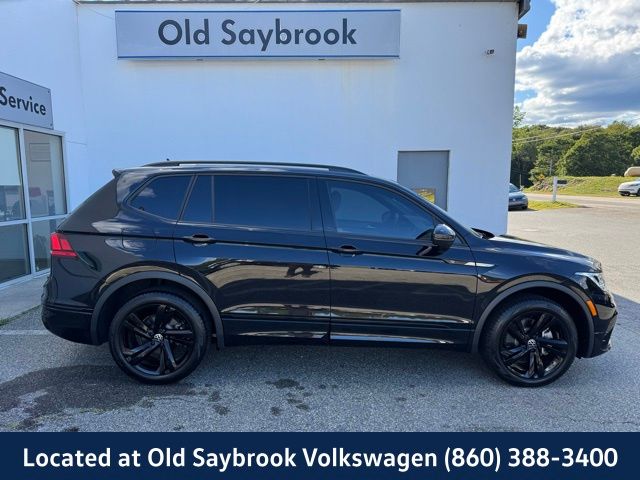 2024 Volkswagen Tiguan SE R-Line Black photo 4