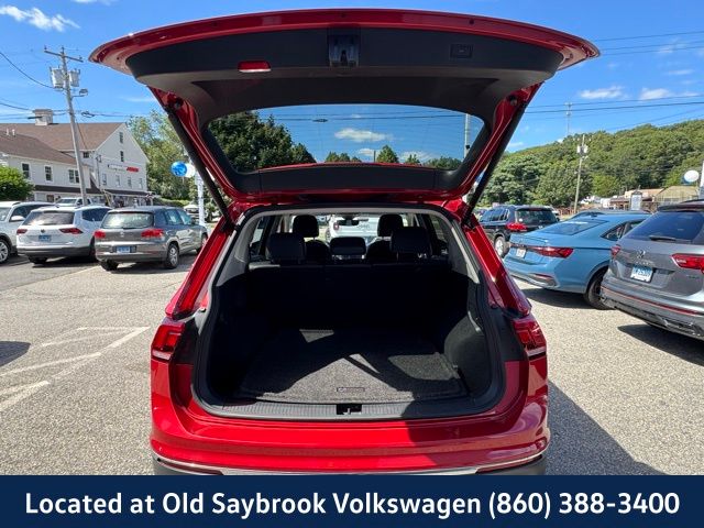 2022 Volkswagen Tiguan SE - Photo 18