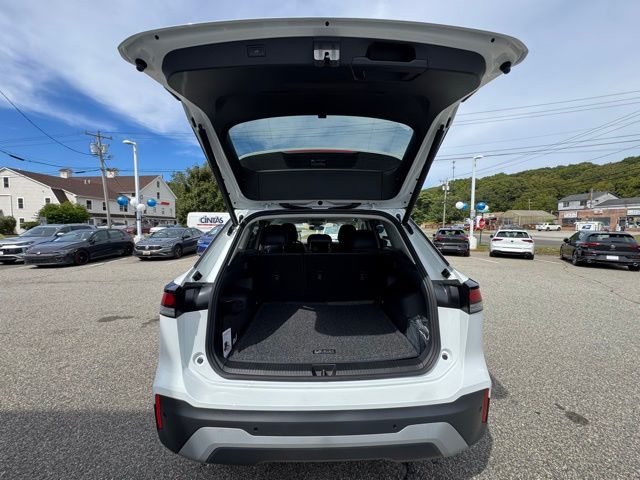 2025 Volkswagen Tiguan SE - Photo 19
