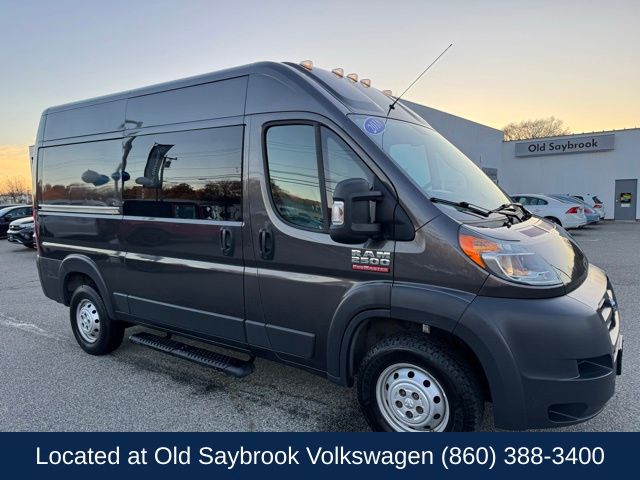 2018 Ram ProMaster 2500 Cargo Van photo 3