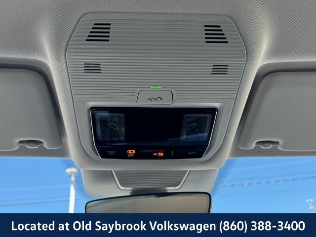 2025 Volkswagen Tiguan SE - Photo 17