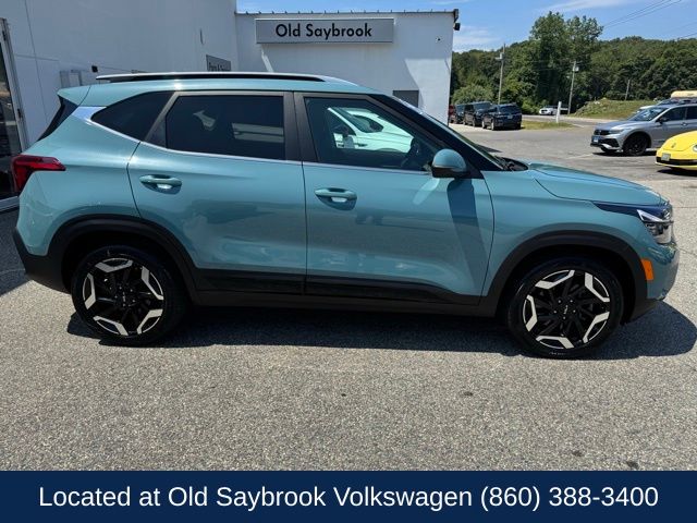 2024 Kia Seltos SX photo 2